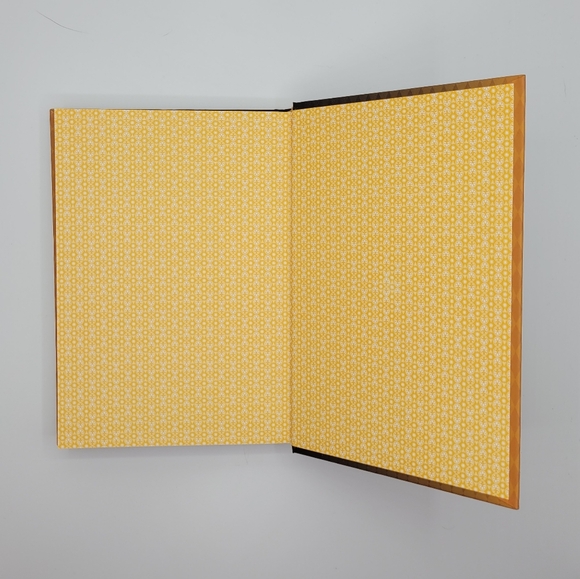 JoJo Book Bundle - Picture 6 of 9